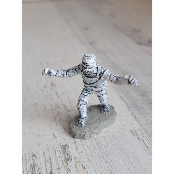 Lemax mummy Halloween Village accessory spooky town - Picture 2 of 6